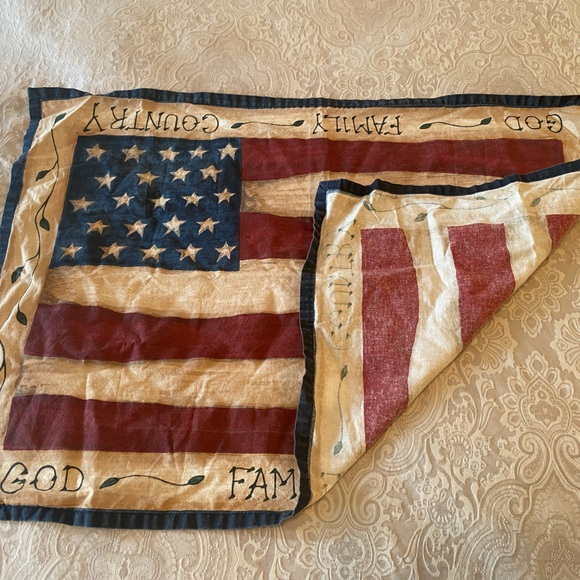 Park Designs American Flag Dish Towel - Picture 2 of 3